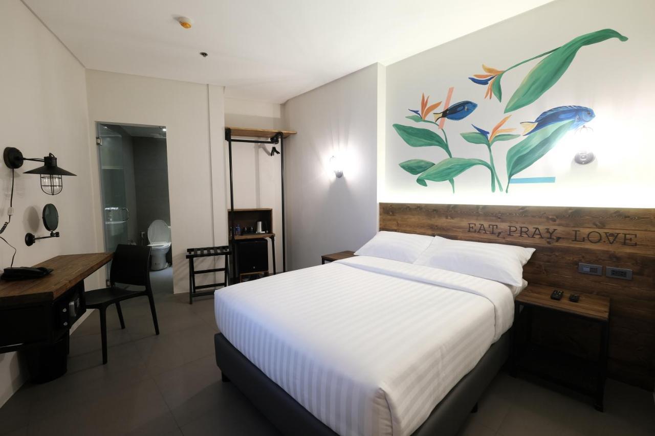 U Hotels Makati Makati City Room photo